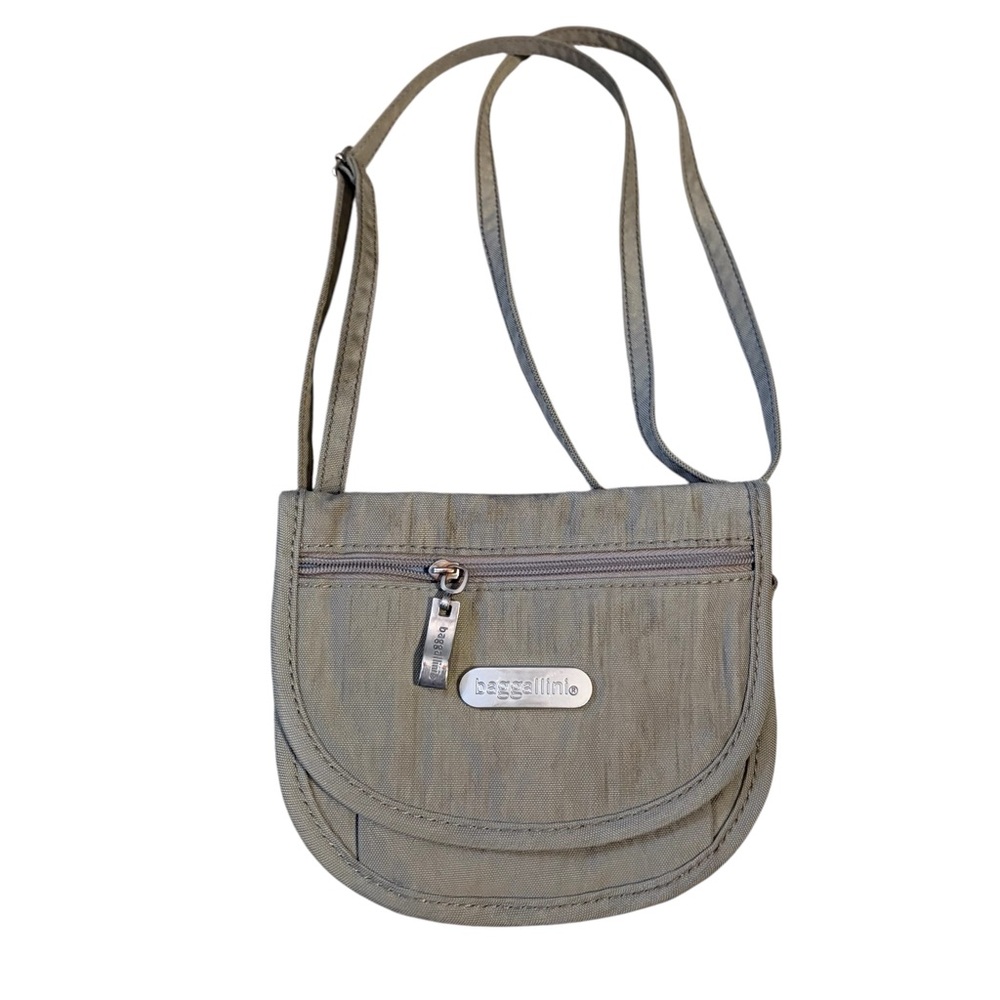 Baggallini beige Crossbody hiking travel Bag - Picture 2 of 10